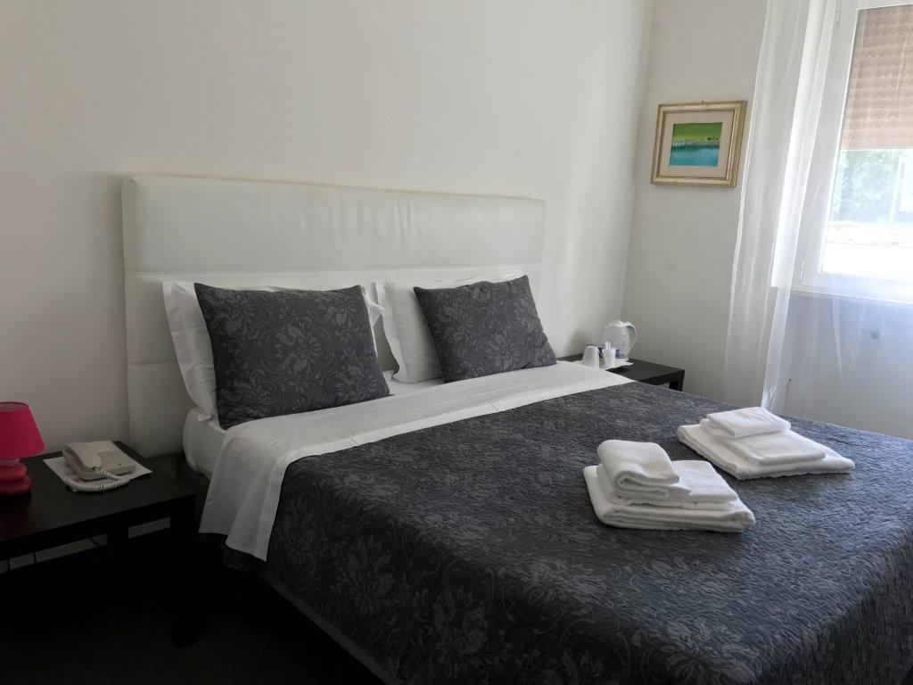 Hotel Santin Pordenone Extérieur photo